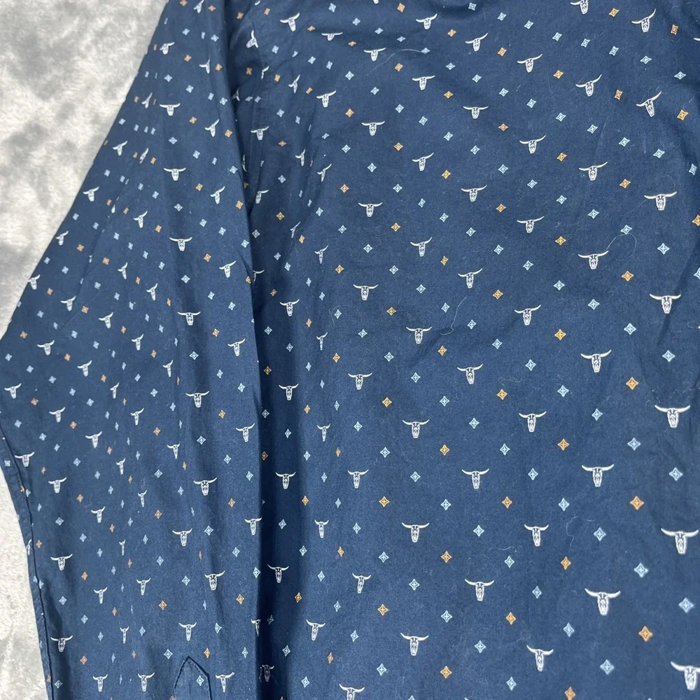 Ariat Shirt Mens Large Blue AOP Bulls Long Sleeve Button Western Ranch Fitted - Picture 4 of 10